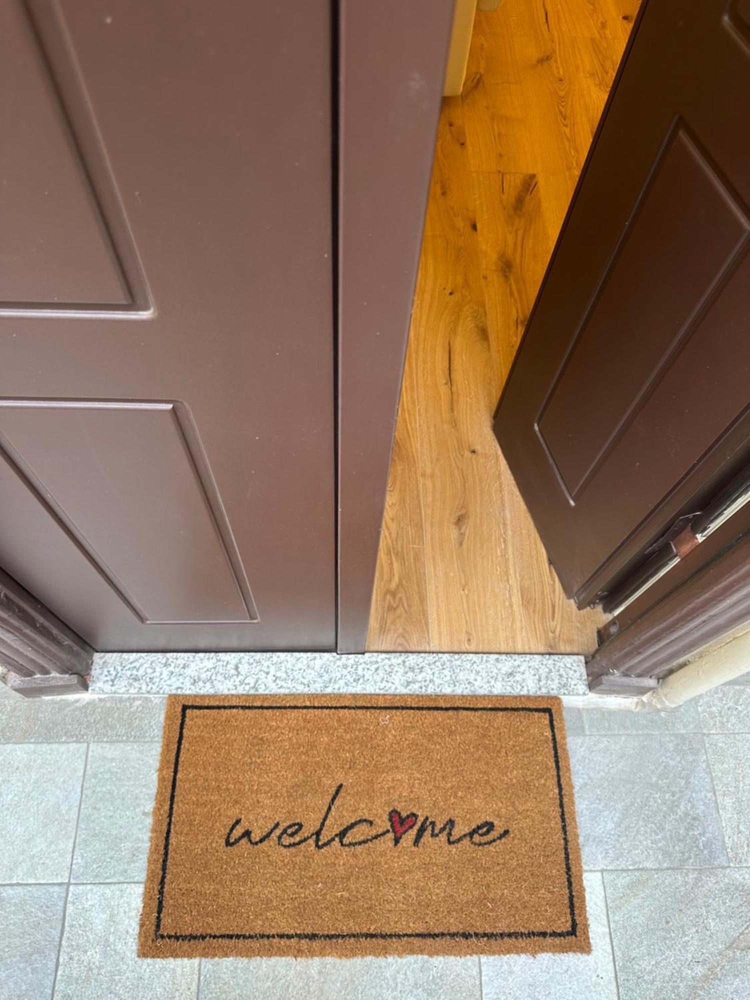 Private Apartment With Wi-Fi Milano City Near Duomo Atena Luaran gambar